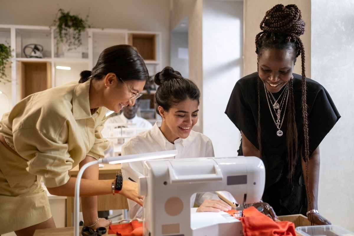 Confecção de Corta Vento Feminina